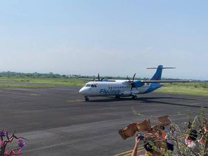 Rute Penerbangan Jember-Jakarta Terdampak Erupsi Anak Krakatau
