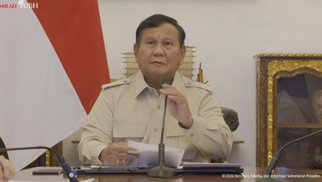 Berita dari Detik Finance: Pohon Sawit Muncul Usai Karhutla, Prabowo: Saya Minta Nama Korporasinya!