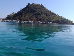 Pesona Pulau Kukusan, Calon Destinasi Baru di Luar TN Komodo
