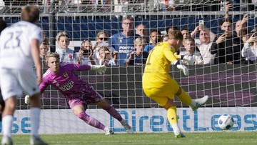 Anak Ronald Koeman Bikin Sejarah di Eredivisie: Main Jadi Kiper, Cetak 2 Gol!