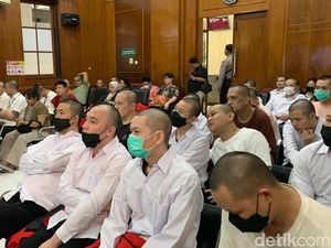 41 WNA Jalani Sidang Perdana Kasus Online Scam di PN Surabaya