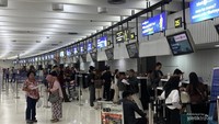 Curhatan Penumpang Bandara Soetta, Batal Terbang Imbas Erupsi Anak Krakatau