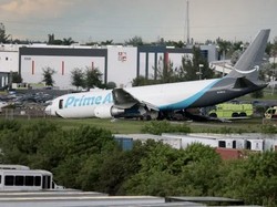 Video Pesawat Keluar Landasan Saat Mendarat hingga Terbakar, 5 Orang Tewas