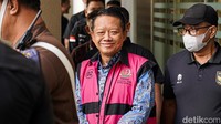 Berompi Tahanan, Febrie Adriansyah kembali Jalani Pemeriksaan di Kejagung
