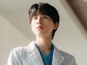 Kenalan dengan Karakter Kim Woo Seok di Drakor Doctor X