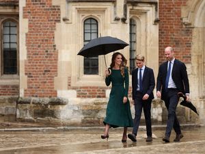 Potret Hari Pertama Pangeran George di Eton, Diantar William-Kate Middleton