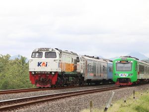 Jadwal 2 Kereta Tambahan dari Solo & Jogja ke Jakarta Imbas Anak Krakatau