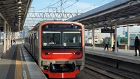 513,9 Km Listrik Aliran Atas KRL Jabodetabek Dirawat, Ini Prosesnya