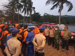 Polri Kerahkan Personel Bantu SAR Cari 5 Jurnalis Hilang di Sekitar Anak Krakatau