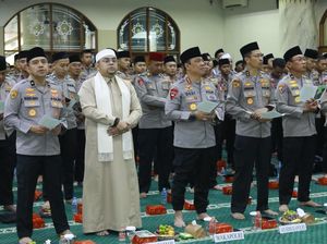 Wakapolri Ajak Doa Bersama, Tekankan Polri Hadir di Tengah Kesulitan Warga