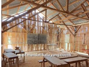 Viral SDN Berdinding Bambu-Tak Ada Listrik di NTT Malah Dikirimi Smart TV