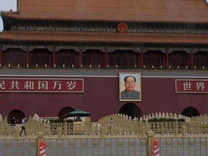 50 Tahun Berlalu, Jejak Mao Zedong Terus Bayangi China Modern