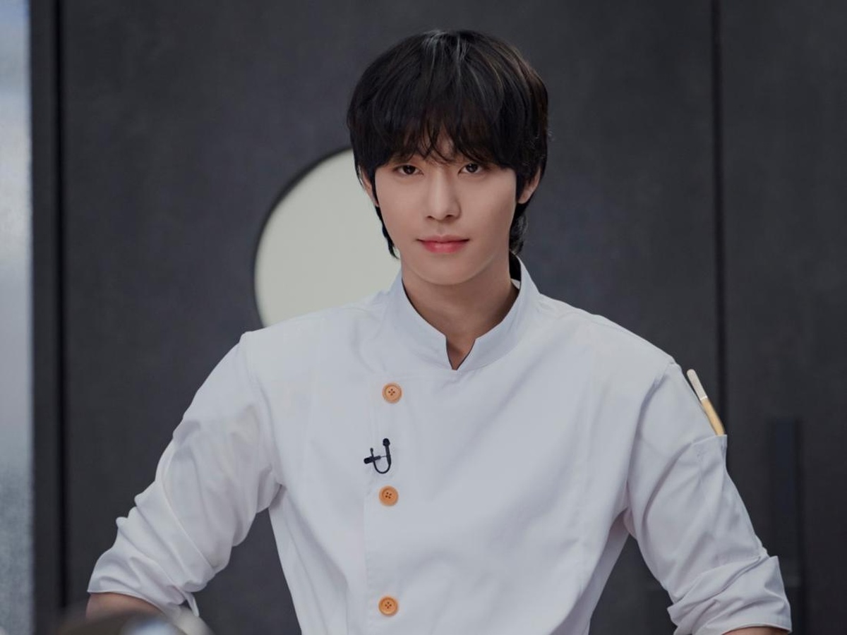 Aksi Ahn Hyo Seop Jadi Chef di Drakor Kuliner Final Table