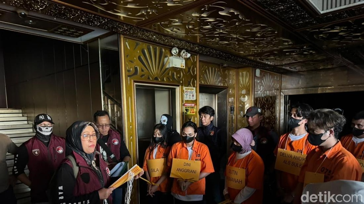 Bareskrim Reka Ulang Kasus Narkotika Kelab Malam Batam