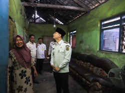 Bupati Trenggalek Turun ke Rumah Warga Pastikan Kesesuaian Data Pemerintah