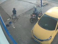2 Pria Boncengan Motor Curi Meteran Air PDAM Makassar