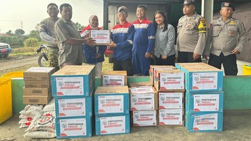Elnusa Petrofin Salurkan Bantuan bagi Pengungsi Erupsi Gunung Sinabung