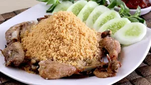 Nyamm! 10 Ayam Goreng Legendaris di Jakarta, Ada yang Eksis Sejak 1948