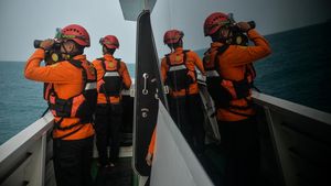 Hari Kedua, Tim SAR Perluas Pencarian Jurnalis dan Awak Kapal di Selat Sunda