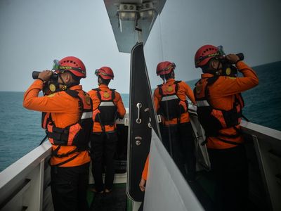 Hari Kedua, Tim SAR Perluas Pencarian Jurnalis dan Awak Kapal di Selat Sunda