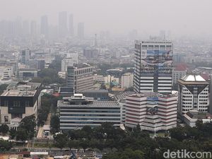 Kualitas Udara Jakarta Tak Sehat Pagi Ini