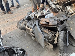 5 Korban Tabrakan Beruntun Alphard Surabaya Masih Dirawat di RS
