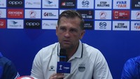 Tumbang di Jakarta, Igor Tolic Soroti Celah Pertahanan Persib