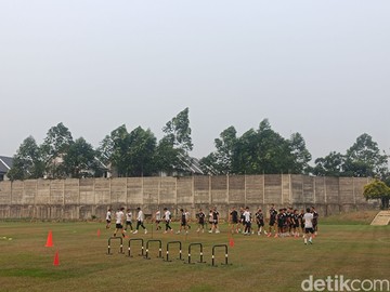 Persija Panaskan Mesin Jelang Jamu Persib