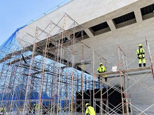 Tugu Monas Ditutup Sementara untuk Wisata Mulai Hari Ini