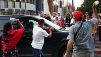 Proyek Mewah Menantu Trump Ditolak, Demonstran Albania Bentrok dengan Polisi