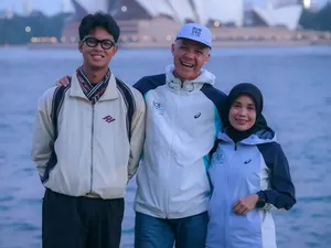 Siti Atikoh Gak Kejar PB, Maraton Bareng Orang Tersayang Sudah Bikin Senang
