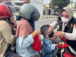6.671 Warga Lampung Terserang ISPA Saat Erupsi Anak Krakatau