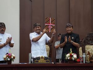 Perda Sempadan Sungai Gianyar Disahkan, Bantaran Sungai Bakal Ditertibkan