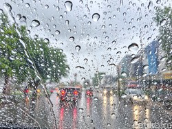 Jambi Hujan Deras Usai 3 Bulan Kemarau