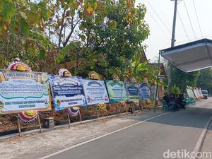 Duka di Kediaman Serda Ahmad yang Diduga Meninggal Tak Wajar