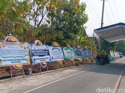 Duka di Kediaman Serda Ahmad yang Diduga Meninggal Tak Wajar