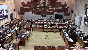 DPR Usul Batas Defisit Diubah, Wamenkeu: Kita Konsisten di Bawah 3%