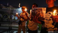 Lilin Menyala, Doa Dipanjatkan untuk Lima Jurnalis Hilang