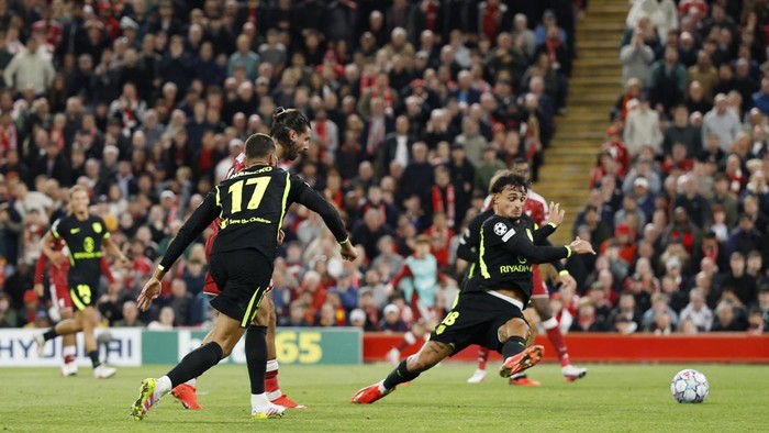 Liverpool vs Atletico Madrid 1-1 di babak pertama Liga Champions. 