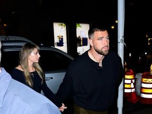 Makan Malam di New York, Taylor Swift dan Travis Kelce Pilih Resto India