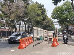 Halte BRT Cicadas Ada di Tengah Jalan, Ini Penjelasannya
