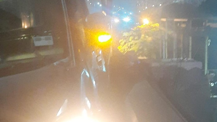 Truk tronton kecelakaan hingga menabrak pekerja di Tol Jakut, 3 orang tewas dan dua lainnya terluka, Kamis (10/9/2026).