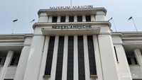 Main Ke Museum Mandiri, Belajar Sejarah Hingga Sewa Kostum
