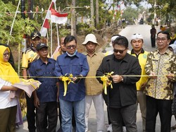 Kang Rey Resmikan Ruas Jalan Sukasari - Cisampih Subang
