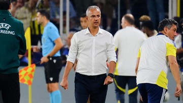 Pelatih Fenerbahce Mundur Usai Ditahan Roma, Ngambek Dilempari Botol