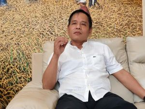 Achmad Hidayat Dipecat Usai Sowan Jokowi, DPC PDIP Surabaya Buka Suara