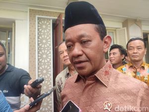 Bahlil Buka Suara soal Antrean BBM Subsidi di Makassar