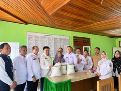 Pemkab Merangin Salurkan 1.174 Ton Beras untuk 39 Ribu KPM