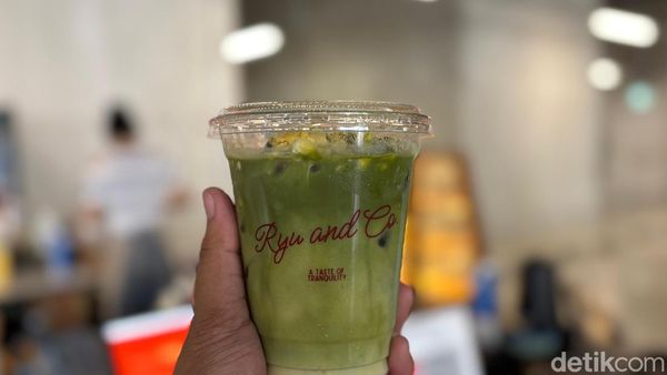 Ngumpet di Parkiran Lantai 12, Kafe Ini Punya Matcha Rp 24 Ribuan!