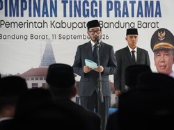 Bupati Jeje Lantik 11 Pejabat KBB, Tekankan Kinerja Nyata